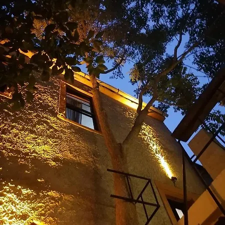 Vakana House