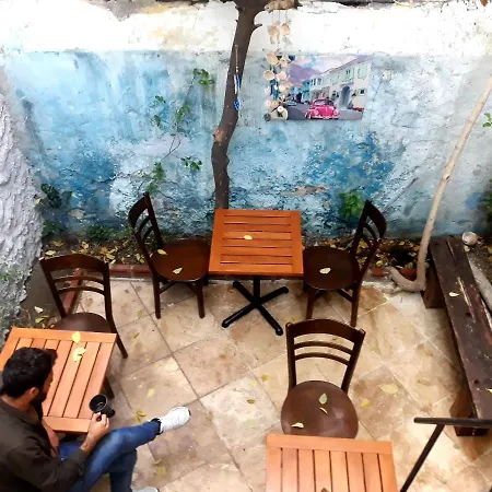 Vakana House